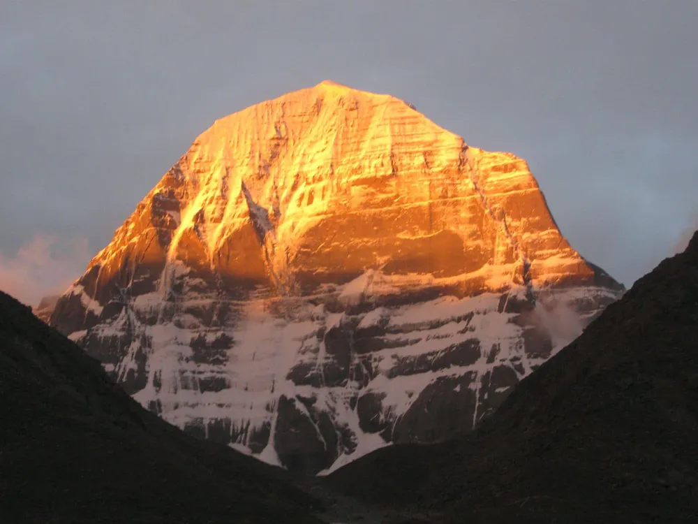 golden-hour-mt-kailash