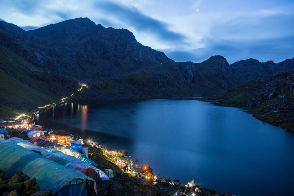 gosaikunda-lake