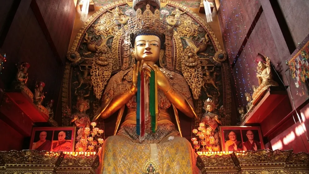 inside-temple-view