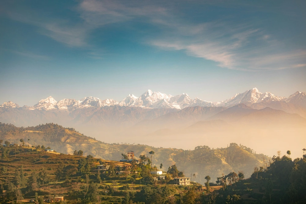 beautiful-morning-sunrise-in-mountain
