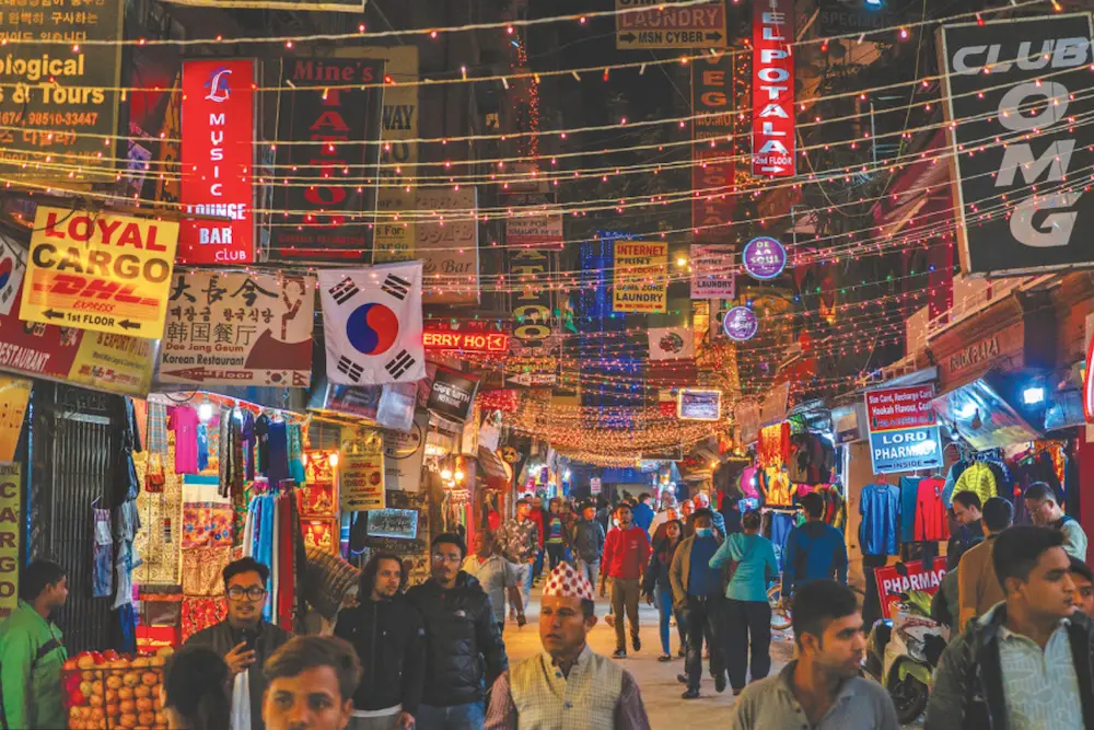evening-thamel-market