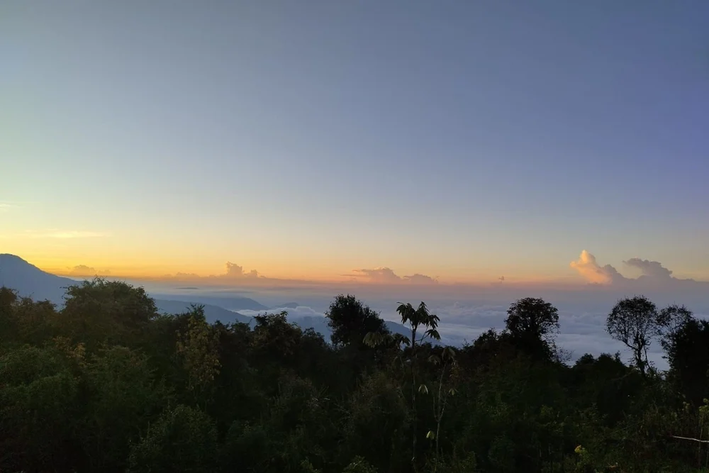 mardi-upper-high-altitude-sky-view