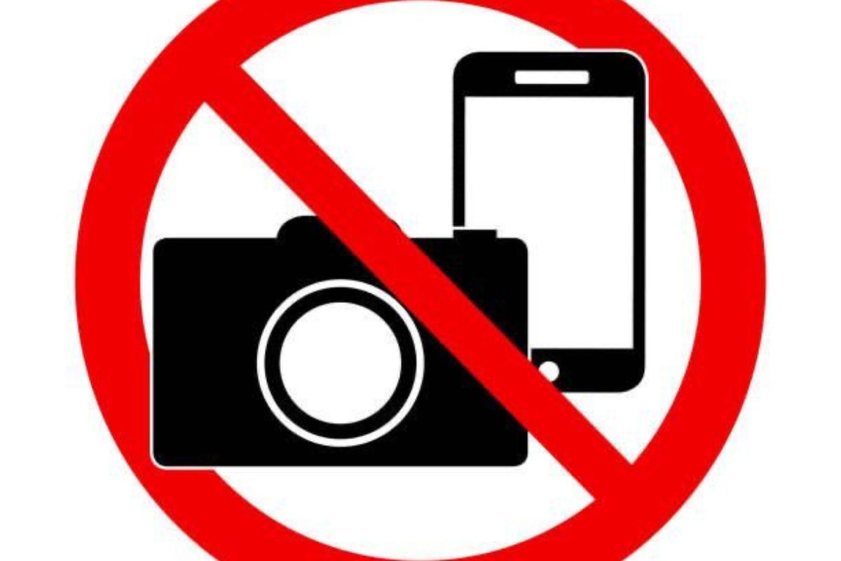 No Photography 